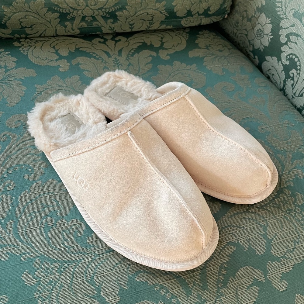 Ugg slippers womens 8